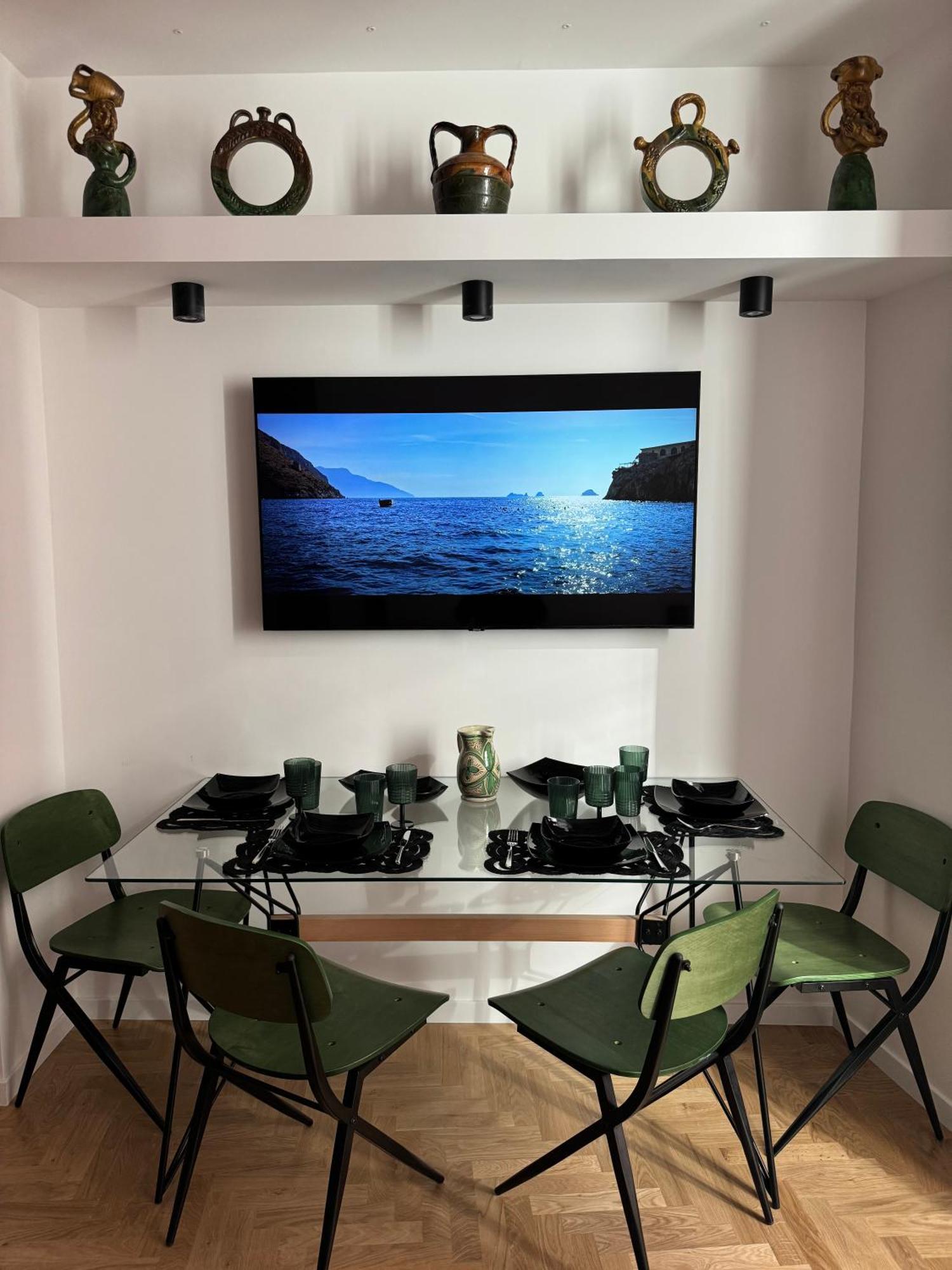 Alma De Chiaja - Design Suites & Apartments Napoli Bagian luar foto