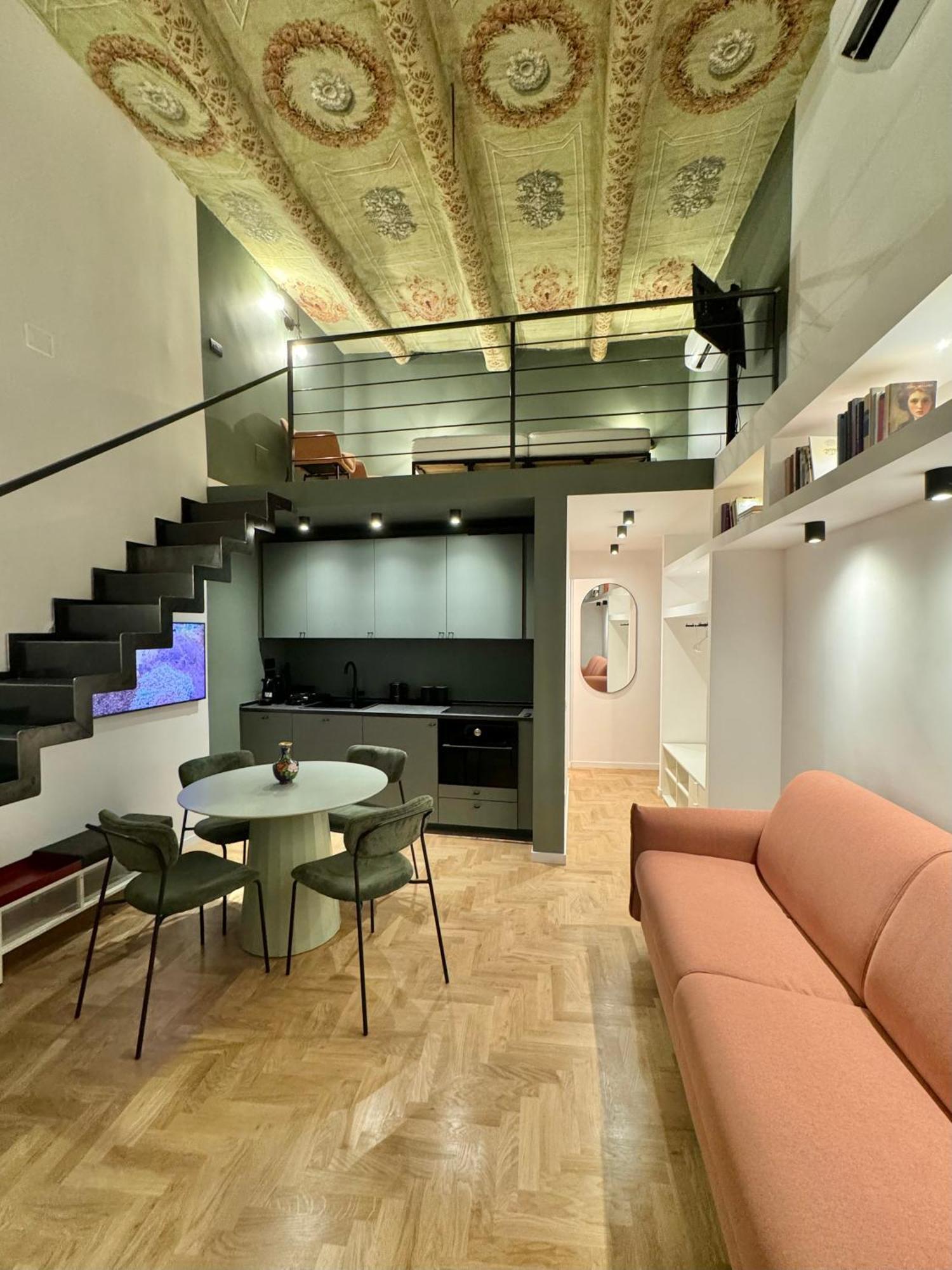 Alma De Chiaja - Design Suites & Apartments Napoli Bagian luar foto
