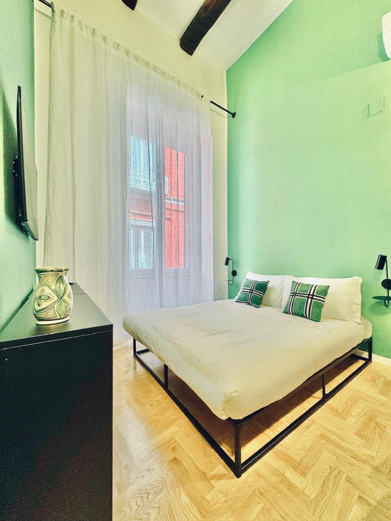 Alma De Chiaja - Design Suites & Apartments Napoli Bagian luar foto