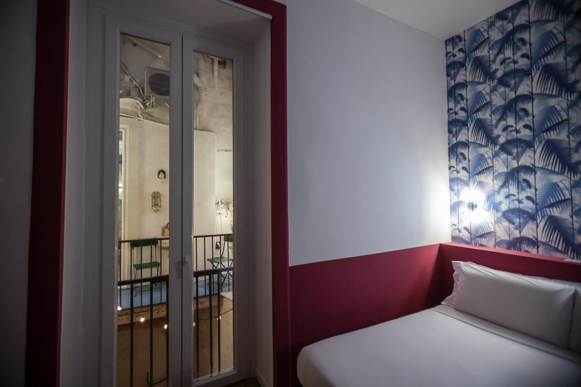 Alma De Chiaja - Design Suites & Apartments Napoli Bagian luar foto