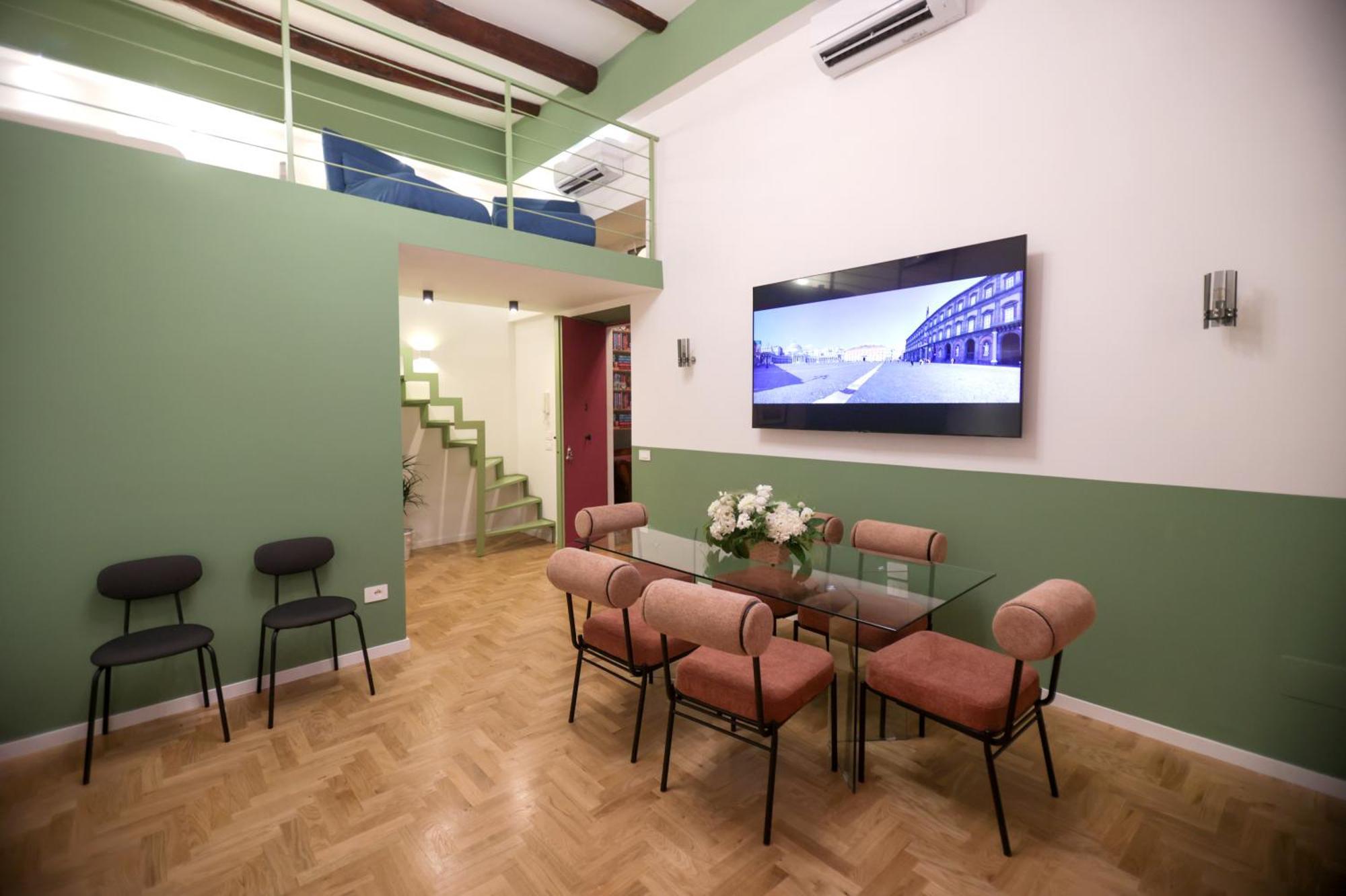 Alma De Chiaja - Design Suites & Apartments Napoli Bagian luar foto