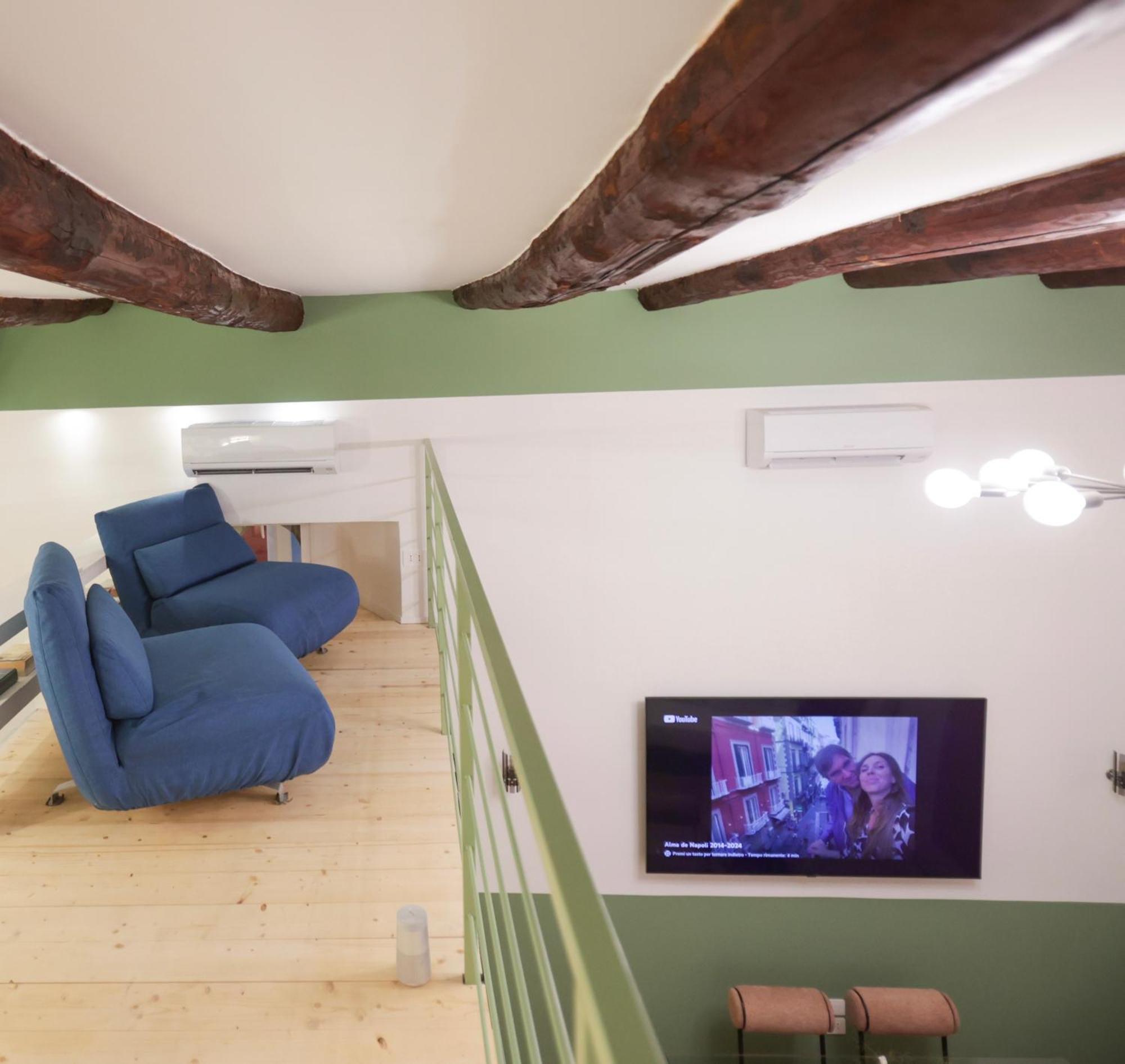 Alma De Chiaja - Design Suites & Apartments Napoli Bagian luar foto