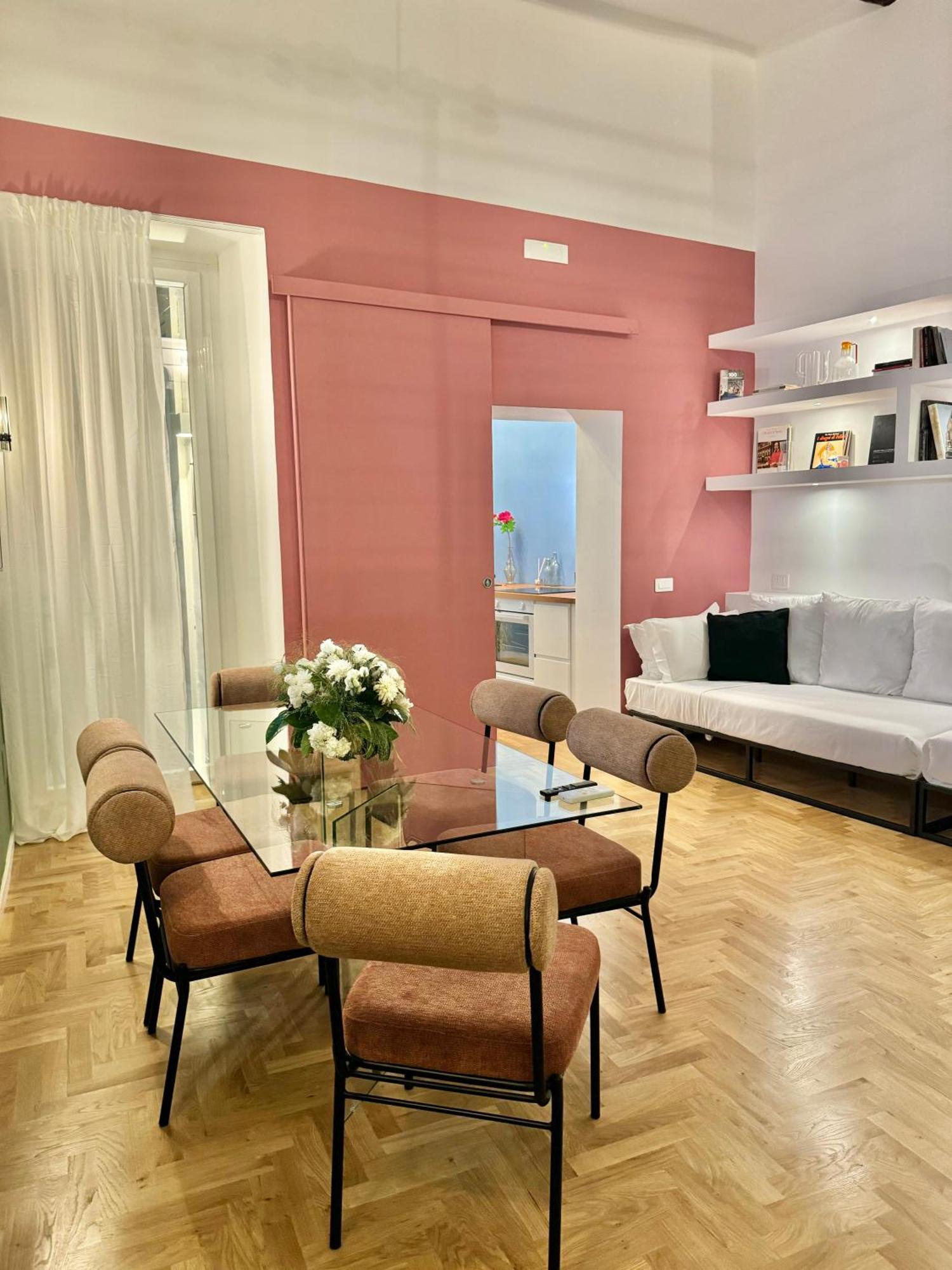 Alma De Chiaja - Design Suites & Apartments Napoli Bagian luar foto